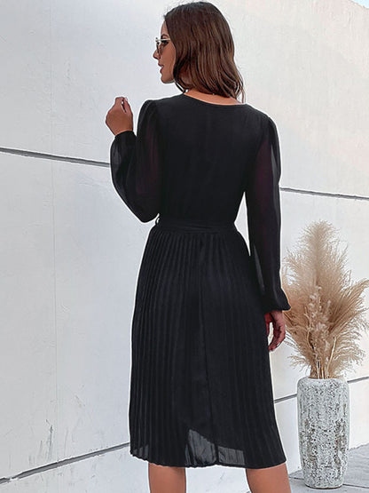 Women's Woven Long Sleeve Pleated V-Neck Dress