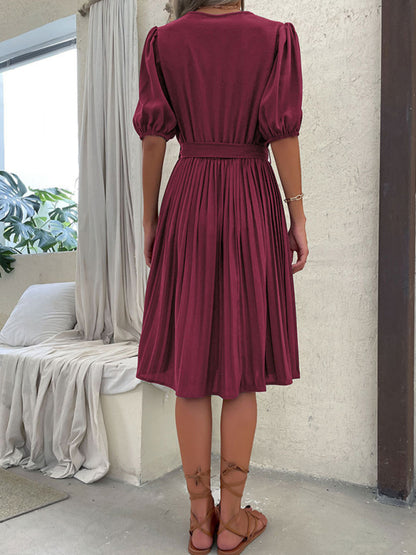 Women's Solid Color Tie V Neck Pleated Dress