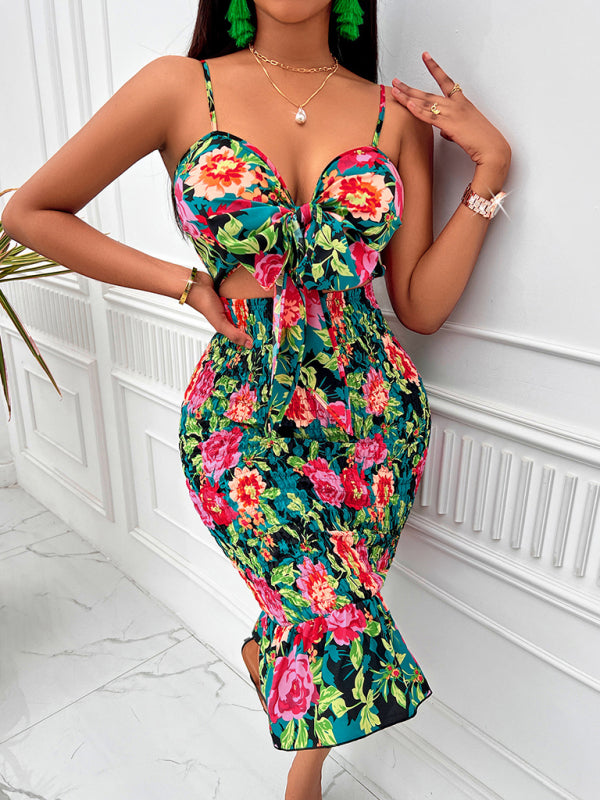 Printed hip-hugging hollow strap dress