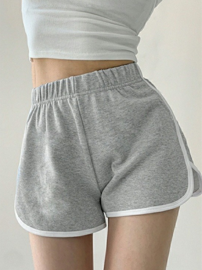 New sports style three-quarter shorts yoga loose hot pants