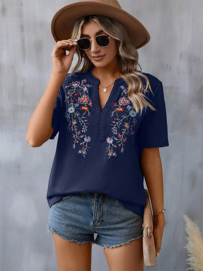 New women's fashion embroidery stitching lace top