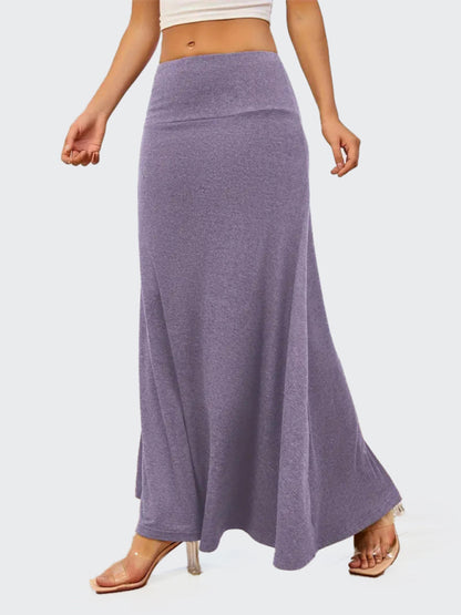 Solid color a-line knitted skirt